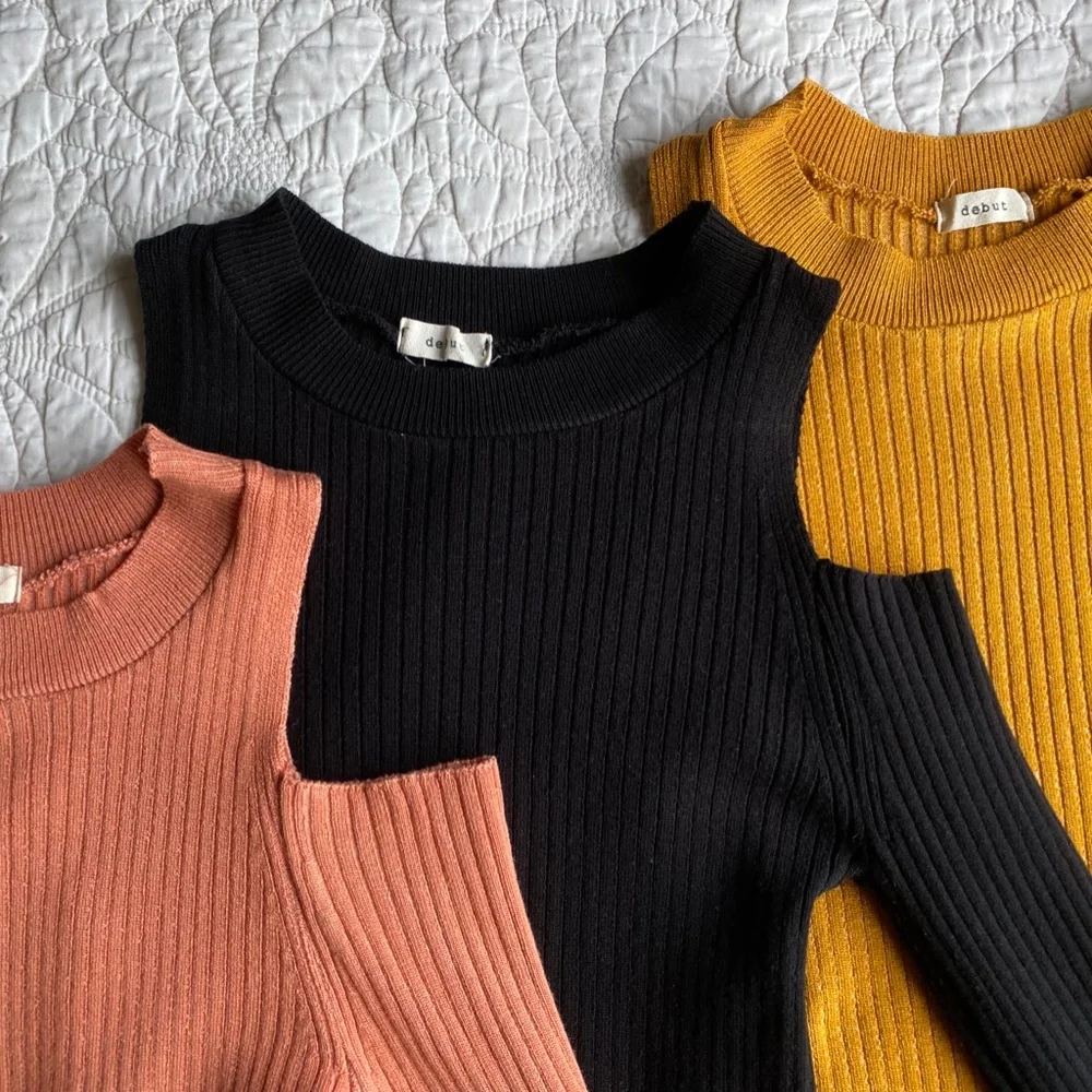 Black Ribbed Longsleeve Cold Shoulder Top - Picture 1 of 6